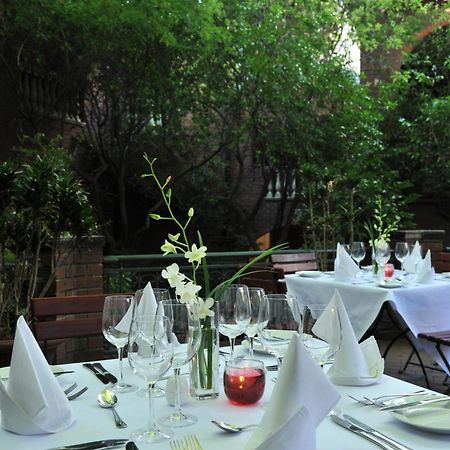 Premier Hotel Quatermain Johannesburg Exterior photo